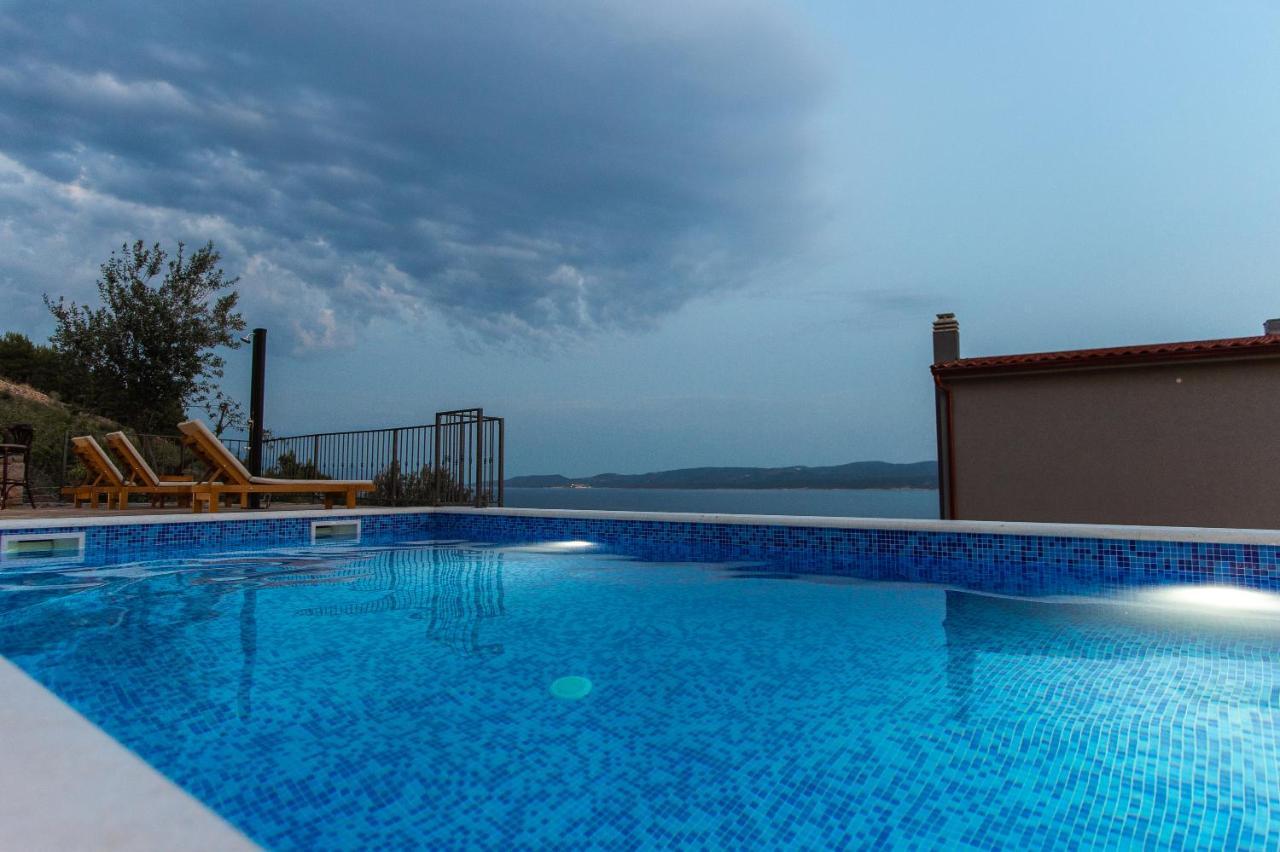 Exclusive Villa Almissa With Swimming Pool And Sea View Lokva Rogoznica Exterior photo