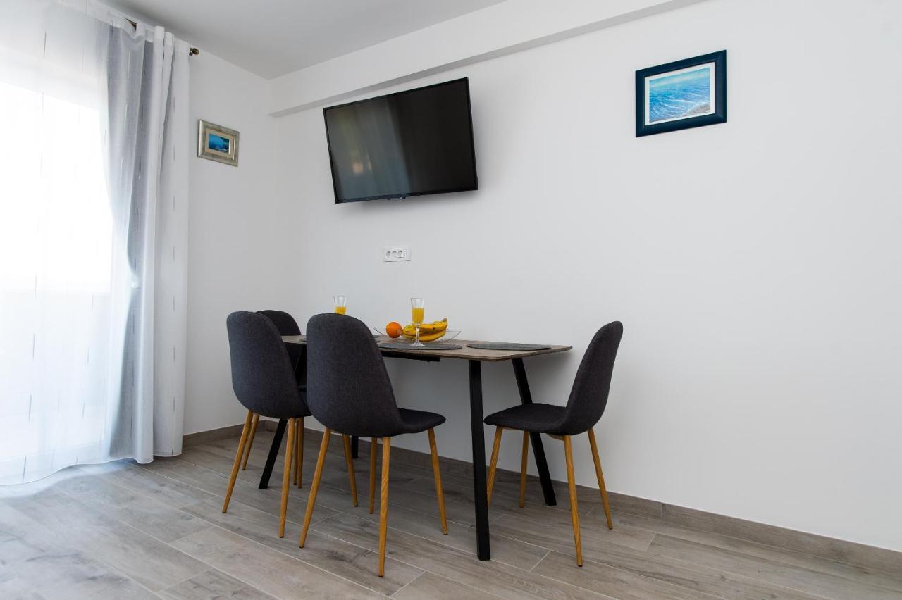 Exclusive Villa Almissa With Swimming Pool And Sea View Lokva Rogoznica Exterior photo